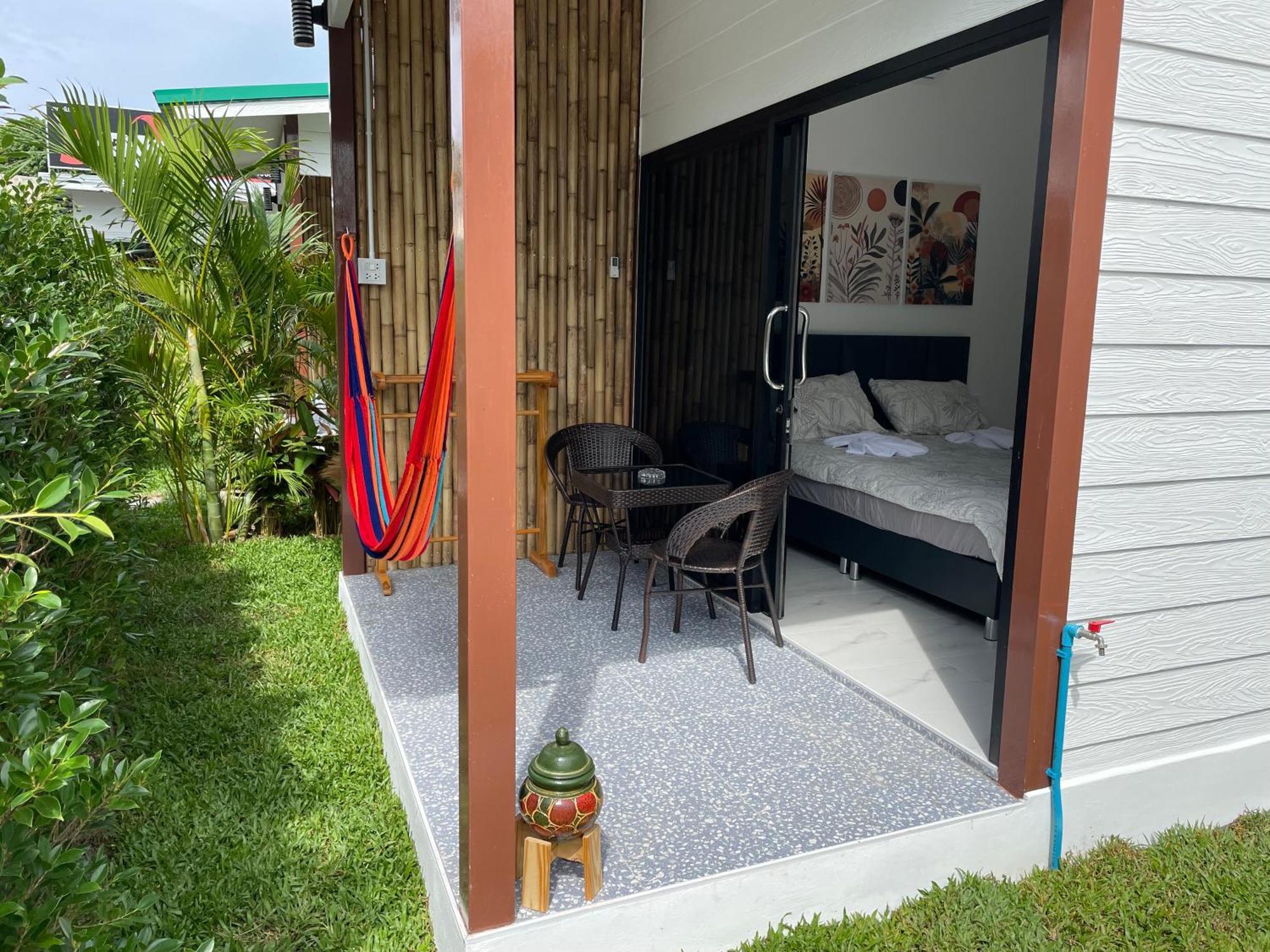 Pavana Boutique & Kite Bungalows Thongsala Exteriör bild